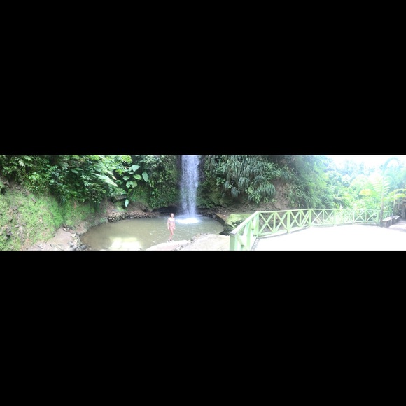 Meet your Posher, T - Picture 1 of 1